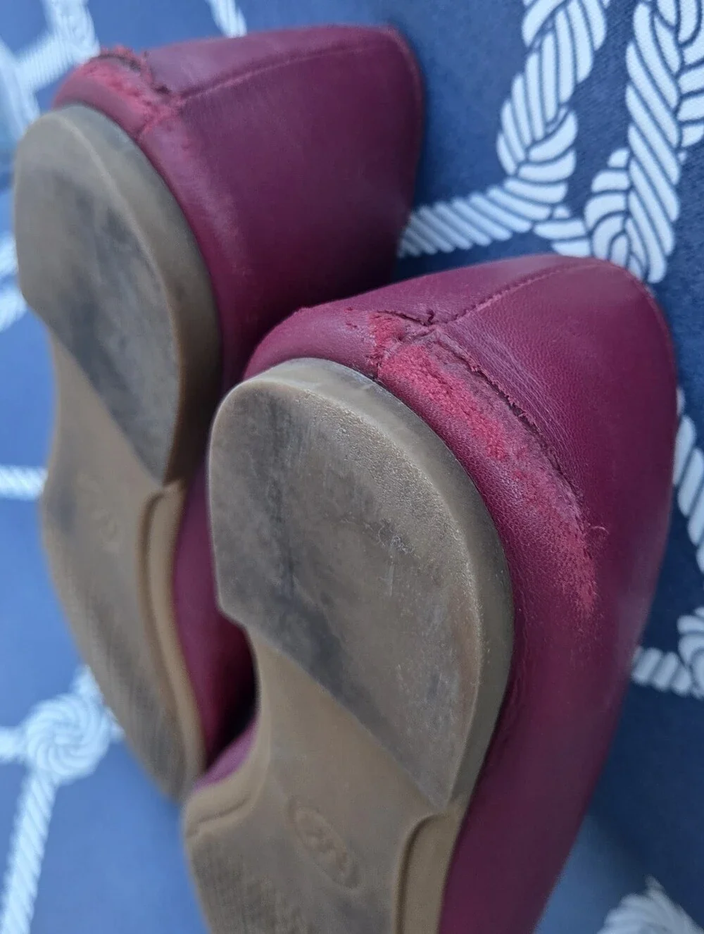Michael Kors Nori Flex Flat Mulberry/Wine/Dark Red MK Ballet Flats Bow Charm 7.5